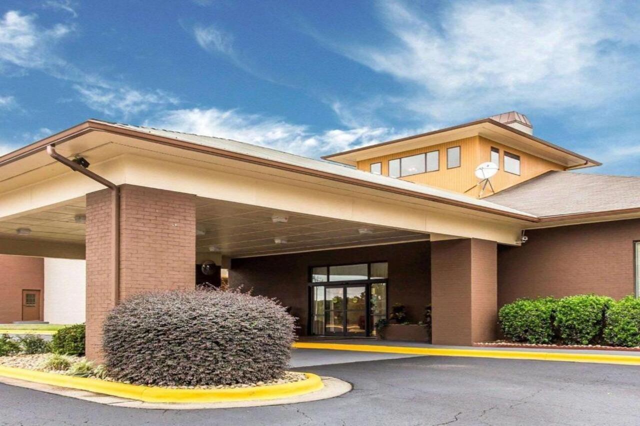 Quality Suites Hickory South Exteriör bild