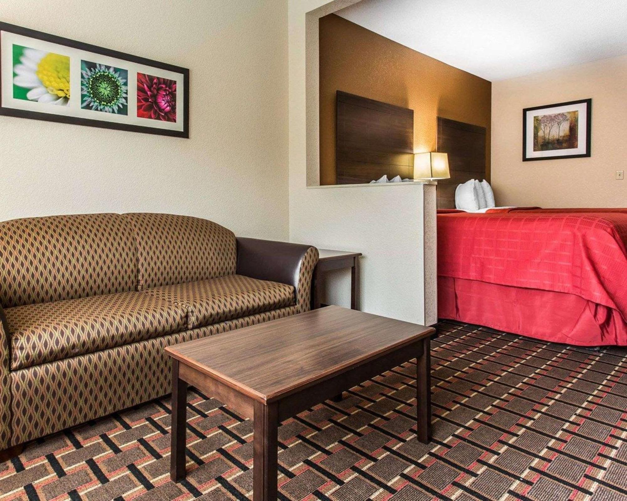 Quality Suites Hickory South Exteriör bild