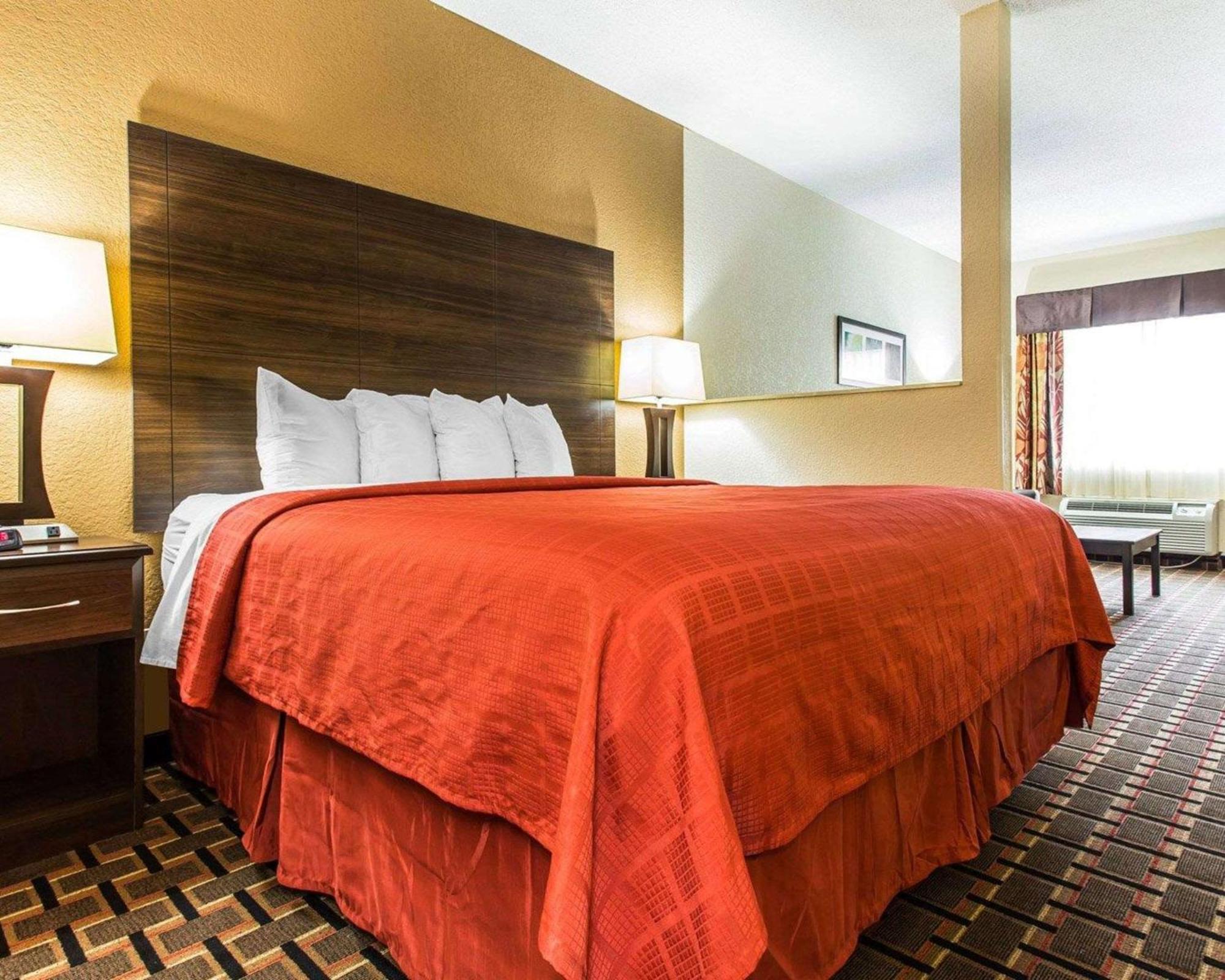 Quality Suites Hickory South Exteriör bild