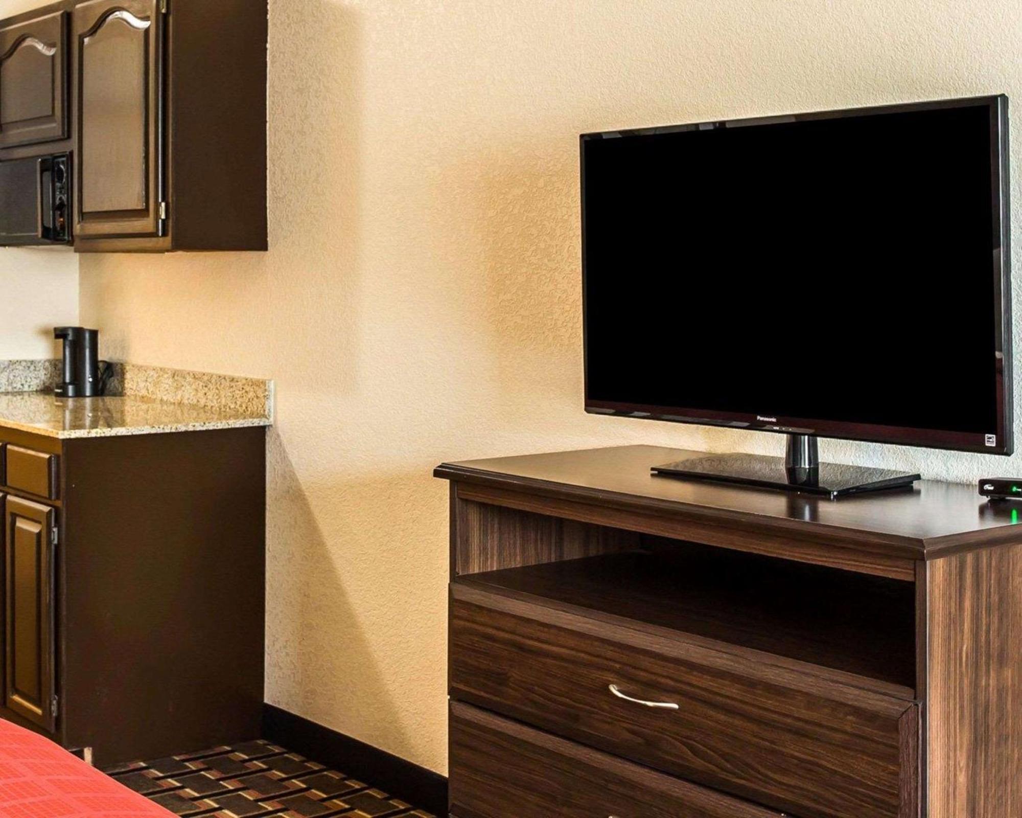 Quality Suites Hickory South Exteriör bild