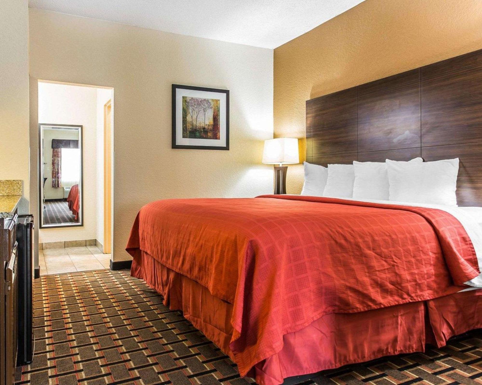 Quality Suites Hickory South Exteriör bild
