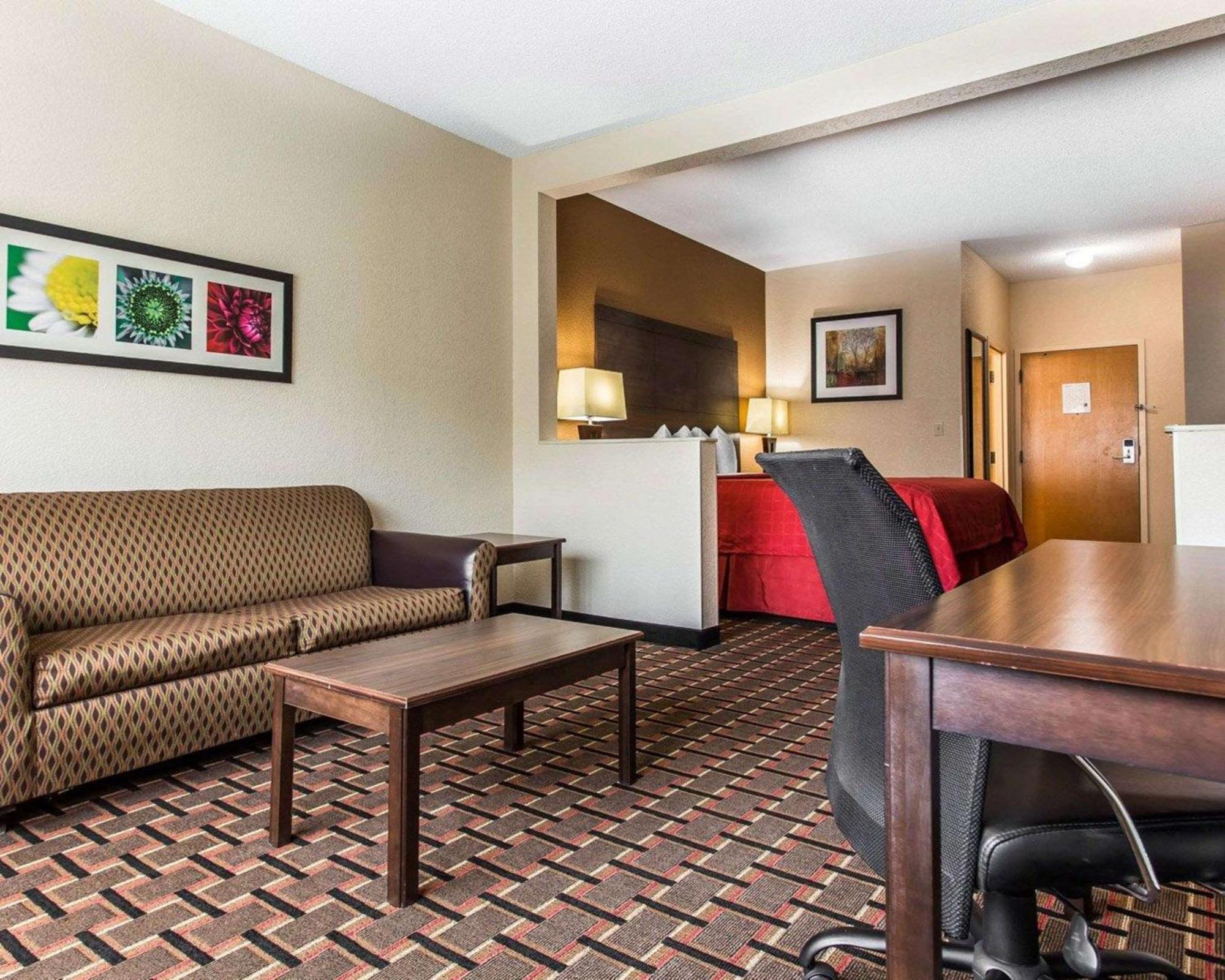 Quality Suites Hickory South Exteriör bild