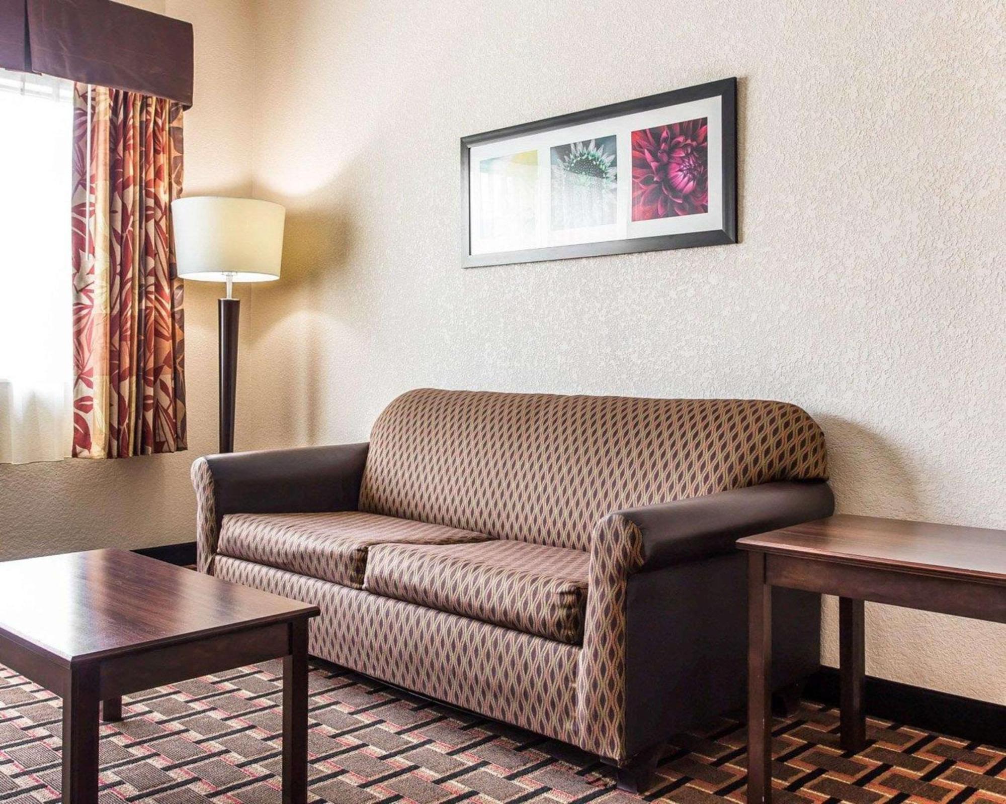 Quality Suites Hickory South Exteriör bild