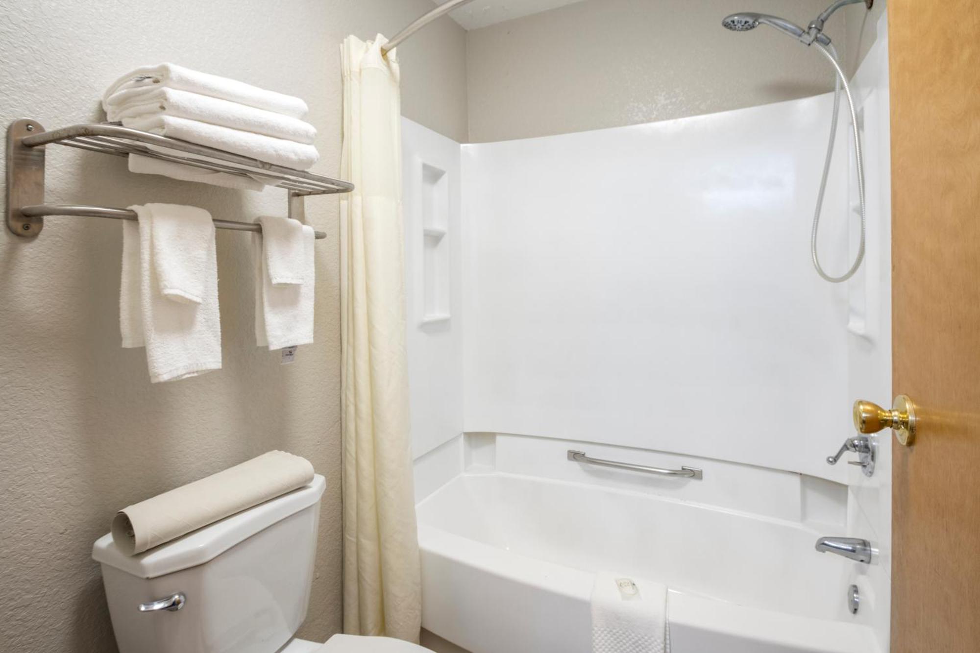 Quality Suites Hickory South Exteriör bild