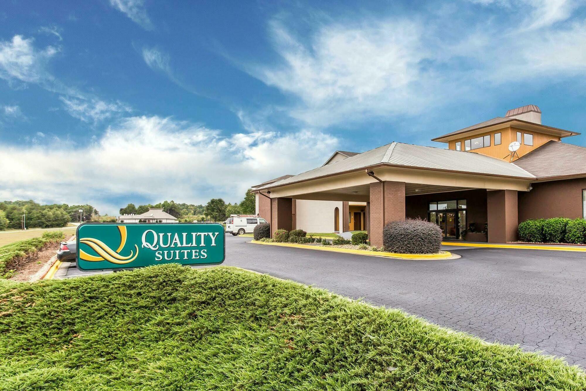 Quality Suites Hickory South Exteriör bild