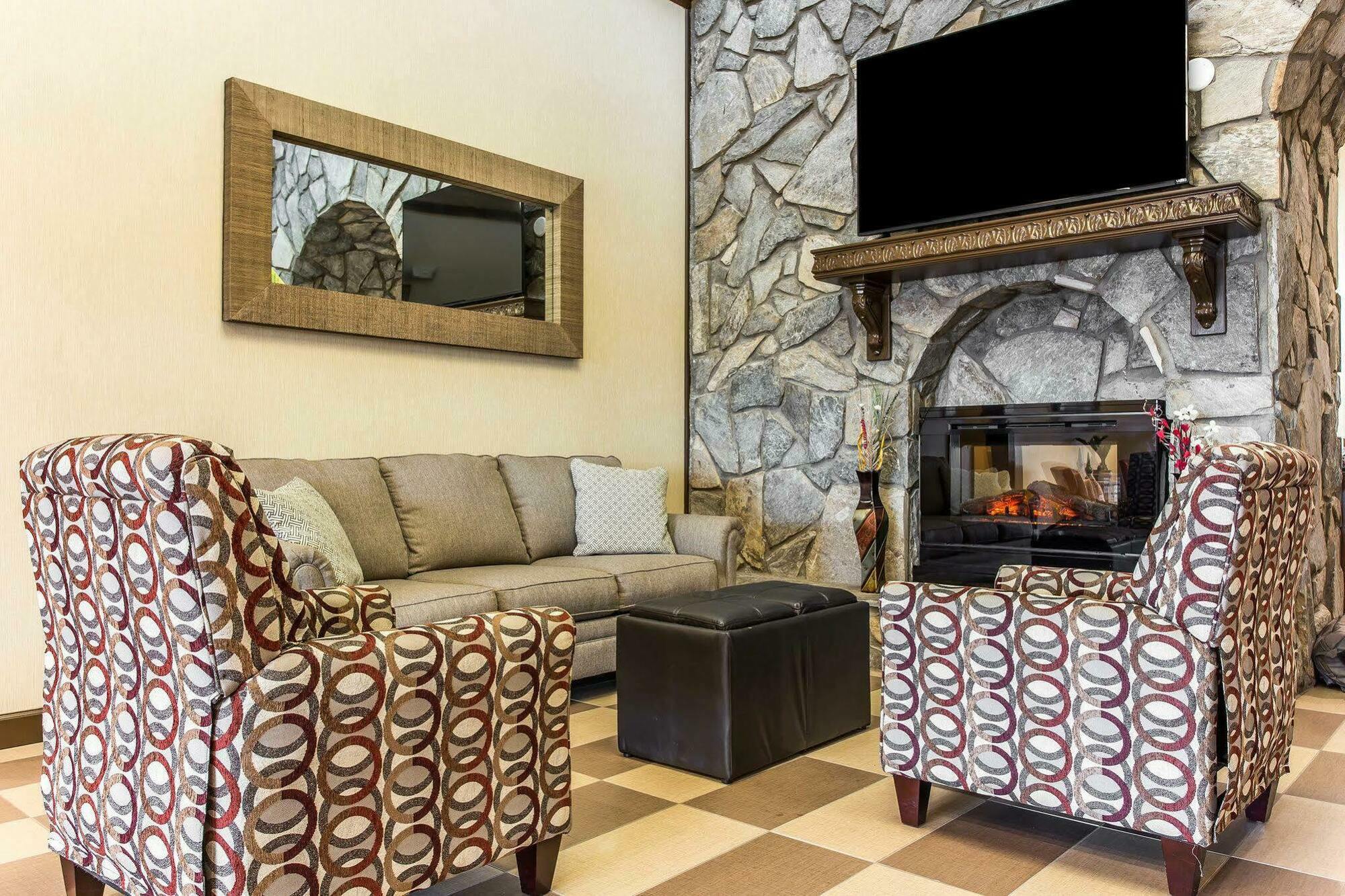 Quality Suites Hickory South Exteriör bild